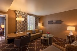 - Kimpton RiverPlace Hotel Portland
