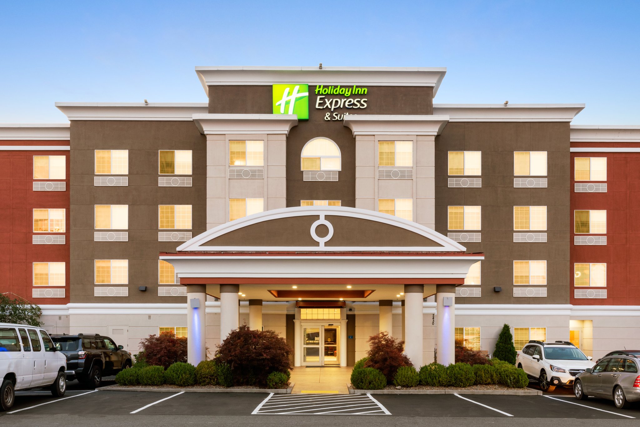 Holiday Inn Express & Suites KLAMATH FALLS CENTRAL