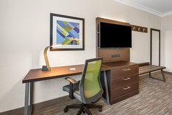  - Holiday Inn Express & Suites Klamath Falls