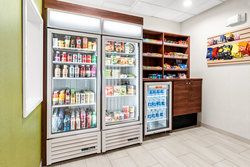  - Holiday Inn Express & Suites Klamath Falls