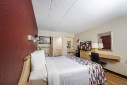  - Red Roof Inn Bowmansville - I-90, Exit 49