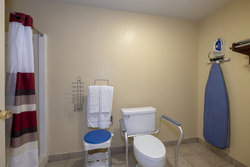  - Red Roof Inn Childress