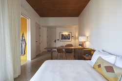  - Hotel Magdalena Austin