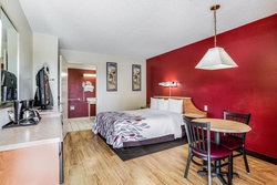  - Red Roof Inn Gallup - I-40, Exit 16