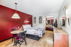  - Red Roof Inn Gallup - I-40, Exit 16