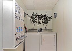  - Red Roof Inn North Binghamton