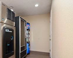  - Red Roof Inn North Binghamton