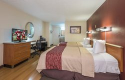  - Red Roof Inn & Suites Elyria - I-90, Exit 145