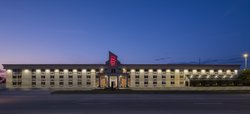  - Red Roof Inn & Suites Elyria - I-90, Exit 145
