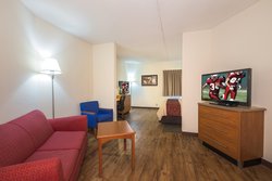  - Red Roof Inn & Suites Elyria - I-90, Exit 145