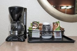  - Red Roof Inn & Suites Elyria - I-90, Exit 145