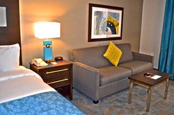  - Holiday Inn & Suites Liverpool - I-81, Exit 25