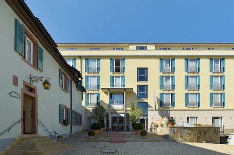 Front Picture Hotel Hirschen