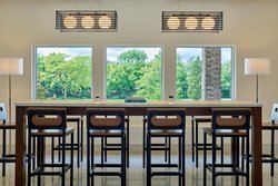  - Delta Hotel by Marriott Willowbrook - I-55, Exit 274