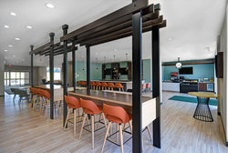  - Holiday Inn North Walker - I-96, Exit 28