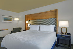  - Holiday Inn North Walker - I-96, Exit 28
