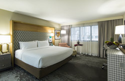 - Holiday Inn North Shore Skokie - I-94, Exit 39