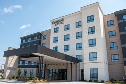  - Fairfield Inn & Suites by Marriott Davenport - I-74, Exit 2