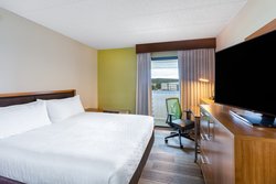  - Holiday Inn Express King of Prussia - I-76, Exit 327