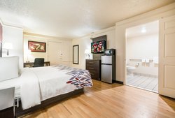  - Red Roof Inn Park Central Dallas