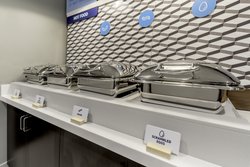  - Holiday Inn Express West Allis - I-41 & I-894, Exit 1E, 2A