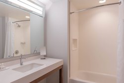  - Courtyard by Marriott Hotel Agoura Hills