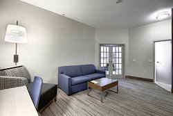  - Holiday Inn Express & Suites Airport Calgary