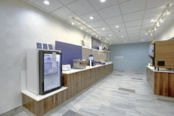  - Holiday Inn Express & Suites Airport Calgary