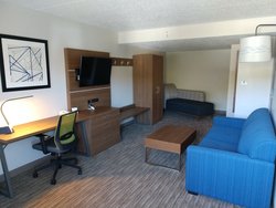  - Holiday Inn Express Delmont