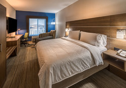  - Holiday Inn Express & Suites Reno - I-580, Exit 33