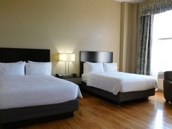  - Holiday Inn Express Downtown Cleveland - I-90, Exit 172A & 173A