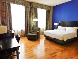  - Holiday Inn Express Downtown Cleveland - I-90, Exit 172A & 173A