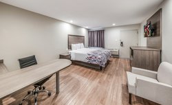  - Red Roof Inn Lewisville - I-35, Exit 450