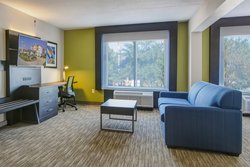  - Holiday Inn Express & Suites Longview