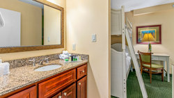  - Holiday Inn Express & Suites Clearwater Beach
