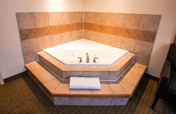  - Holiday Inn Hinton