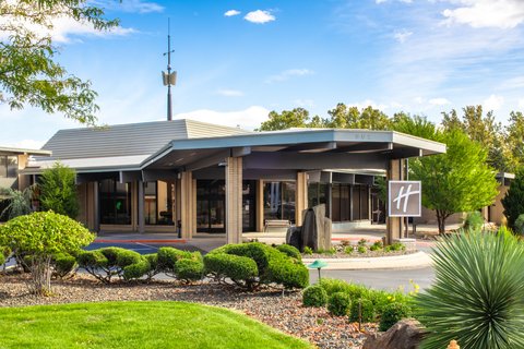 Newly Renovated Holiday Inn Hotel