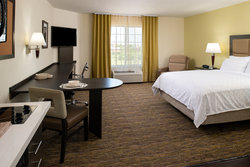  - Candlewood Suites Olathe - I-35, Exit 215