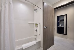  - Holiday Inn Express & Suites Woodlands Area Spring