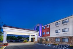  - Holiday Inn Express & Suites Balloon Park - I-25, Exit 233