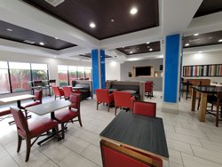  - Holiday Inn Express & Suites Vidor - I-10, Exit 860 & 861