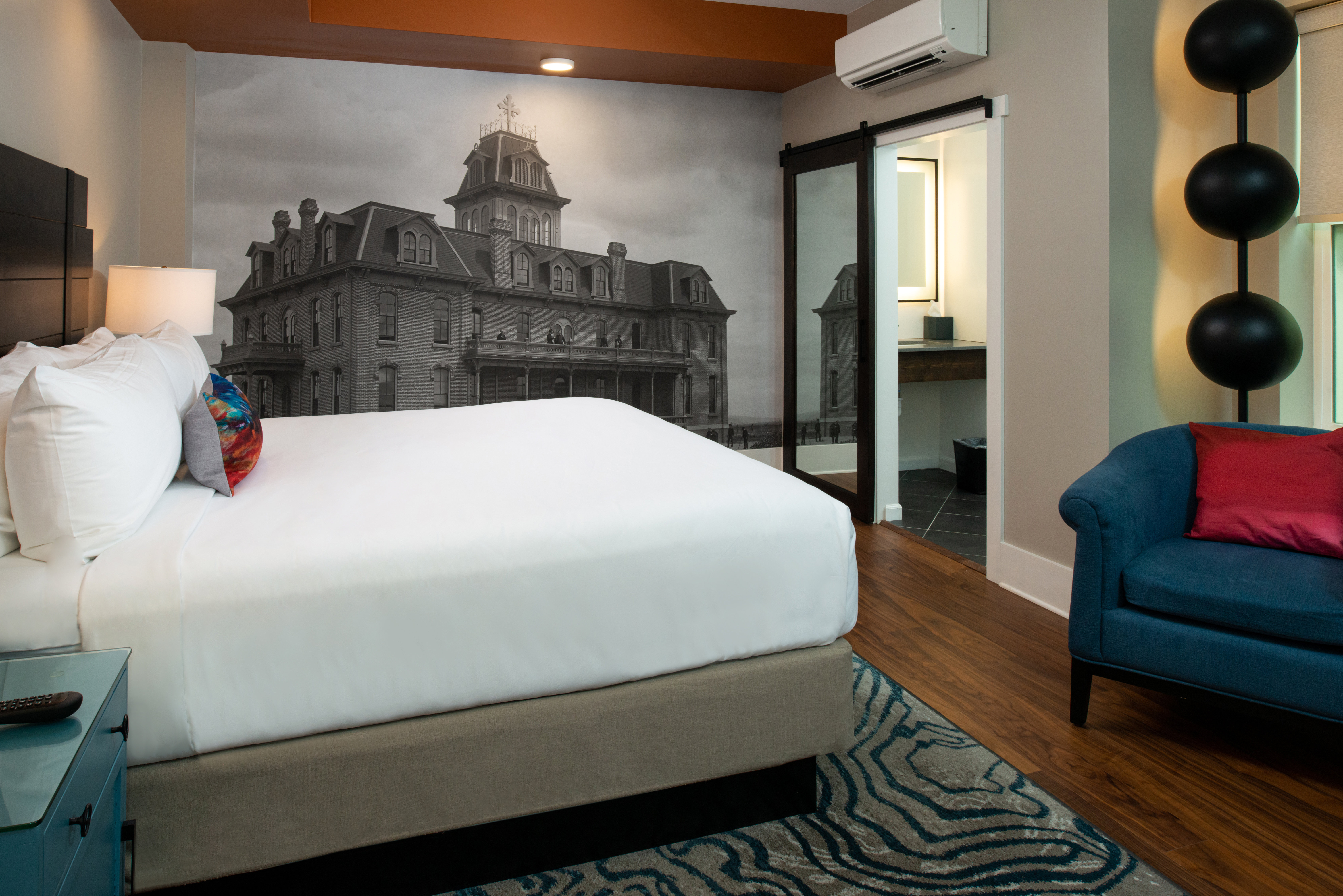 Hotel Indigo Spokane. Family suite room with single king bed.