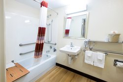  - Red Roof Inn New London - I-95, Exits 82A & 83