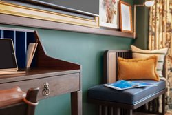  - Glenn Hotel Atlanta - I-75 & I-85, Exit 249C & 249D