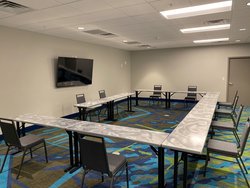  - Candlewood Suites Lebanon - I-40, Exit 236