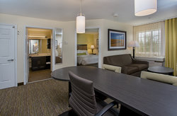  - Candlewood Suites Airport Louisville - I-264, Exit 14