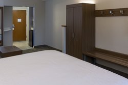  - Holiday Inn Express & Suites Hillview - I-65, Exit 121