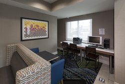  - Holiday Inn Express & Suites Hillview - I-65, Exit 121