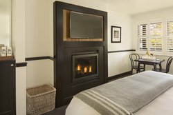  - Le Petit Pali at 8th Avenue Hotel Carmel