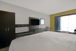  - Holiday Inn Express & Suites Brookfield